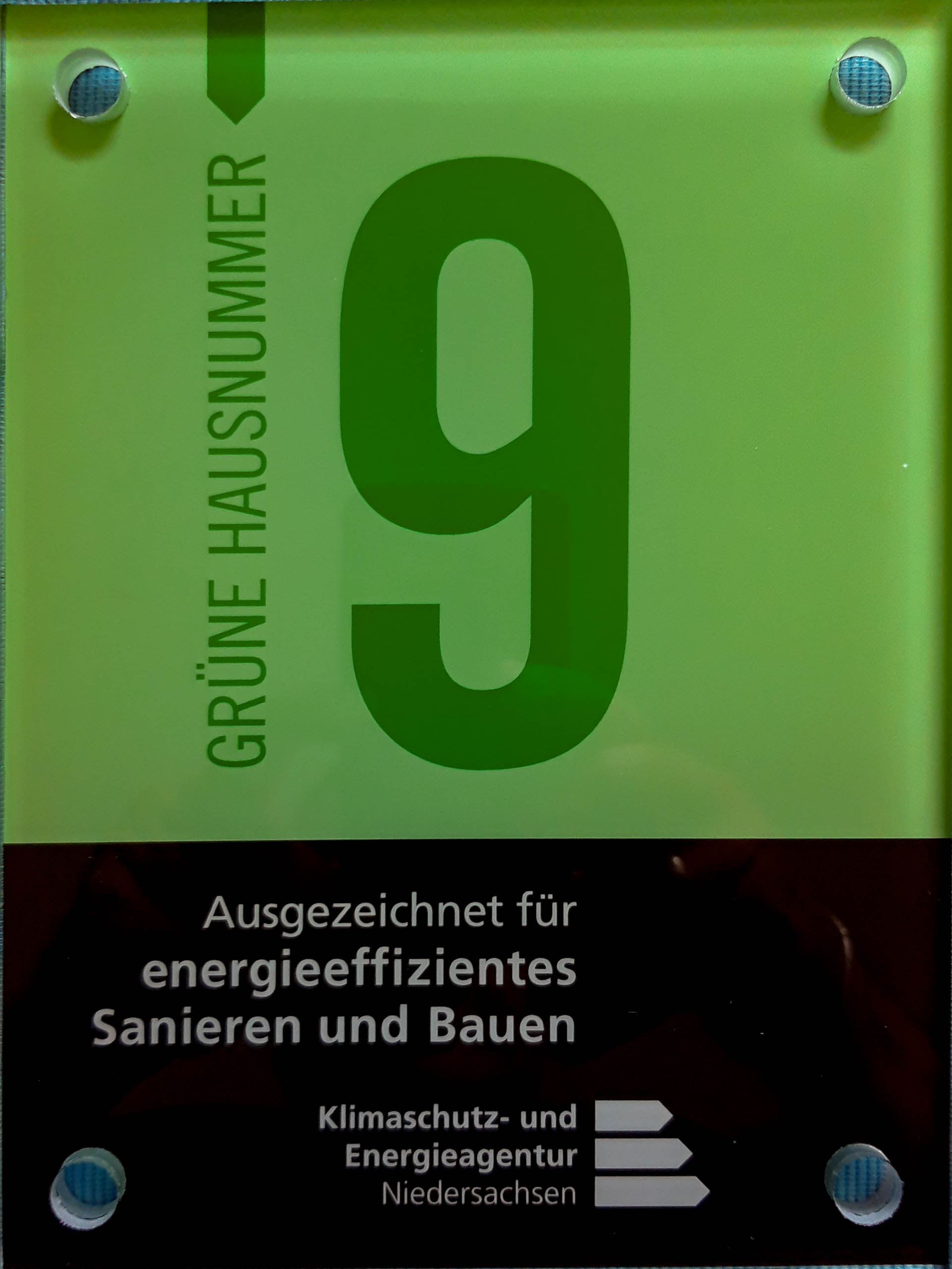 Grüne Hausnummer